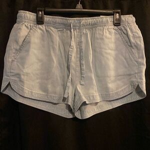 Dolphin Tie Front Shorts for Women/Juniors Size L NWT